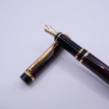 Pilot - Pilot Grance Fountain Pen Red Marble Gold Trim, Nieuw