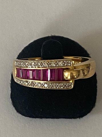Guy Laroche - Bague - 18 carats Or jaune - 1.00ct. tw. Rubis