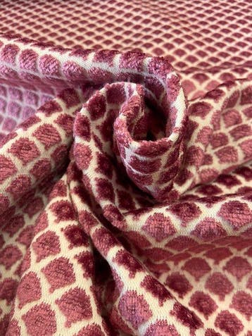 Splendide velours jacquard avec un petit motif géométrique