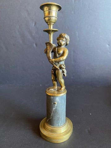 Figuur - Putto com Cornucópia - Marmer, Brons