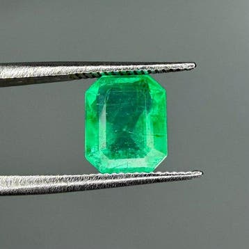 Groen Smaragd - 2.21 ct - International Gemological, Handtassen en Accessoires, Edelstenen, Nieuw