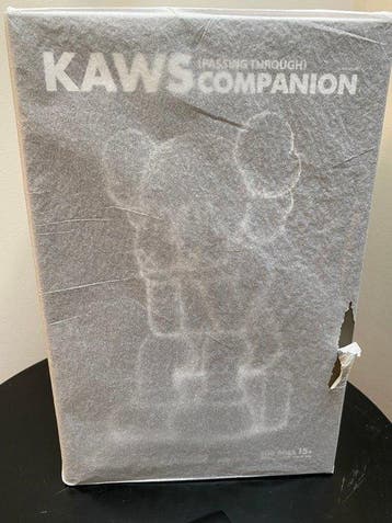 Kaws (1974) - Passing ThroughtBrown 2013 [New/Factory, Antiek en Kunst