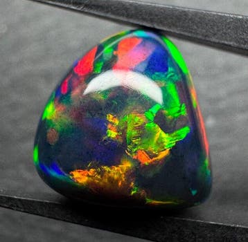 Opaal Cabochon- 1.86 g