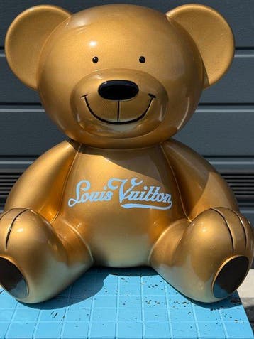 Daluxe Art - 1999 • XXL LV Bear Display – 70 cm