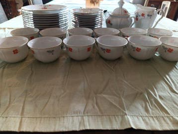 Wallendorf - Service de table pour 12 personnes - Porcelaine