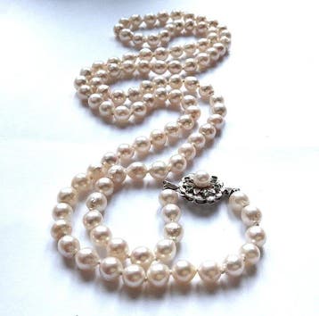 Halsketting 14 kt witgoud - barokke Akoya parels - smaragden, Handtassen en Accessoires, Kettingen, Nieuw