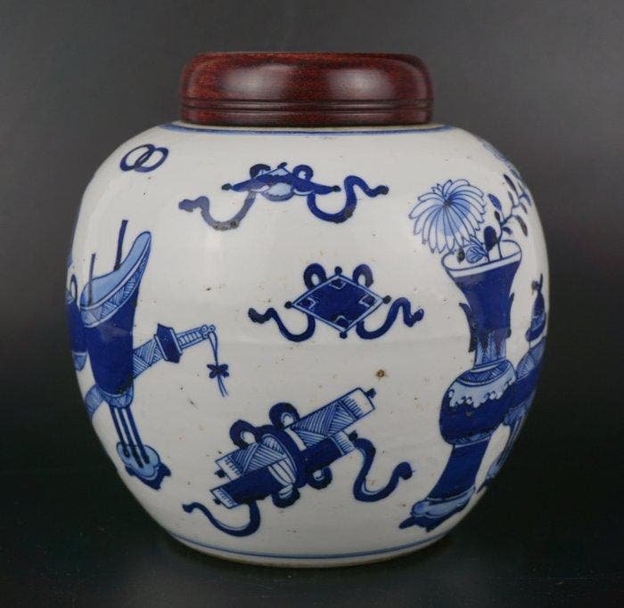 Vaas - Porselein - China - Kangxi (1662-1722), Antiek en Kunst, Antiek | Overige Antiek