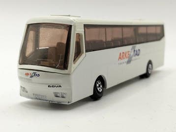 EFSI H0 - Véhicules pour trains miniatures (3) - Trois bus, Hobby & Loisirs créatifs