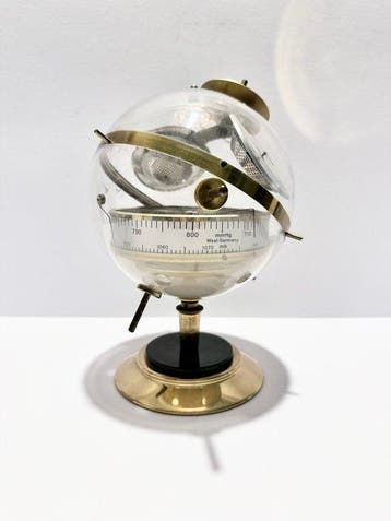 Weerstation - Messing, acrylglas - Sputnik-stijl weerstation