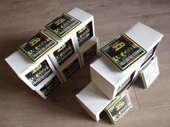 Dadi - FG252 18 sets of strings, 80/20 Bronze Wound light, Muziek en Instrumenten, Snaarinstrumenten | Gitaren | Akoestisch