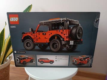 Lego - Technic - 42213 - Super Set - LEGO Technic - SUV Ford, Nieuw