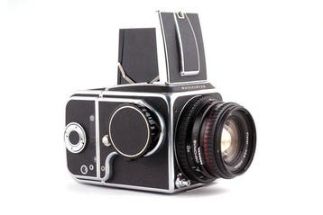 Hasselblad 500c + 80mm + cassette Analoge camera, Nieuw
