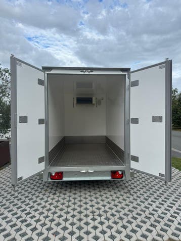 Koelwagen - Remorque frigo - Koelcel - Koelaanhangwagen, Ophalen