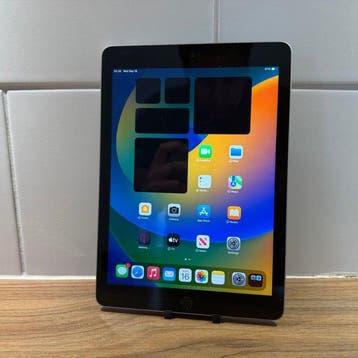 Apple iPad (5th Generation) 128GB Wifi - Mobiele telefoon