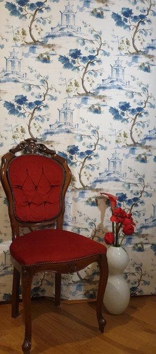Exclusieve oosterse stof met blauw geschilderde pagodes