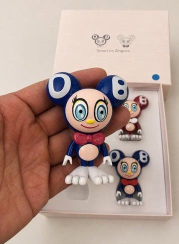 Decoratief ornament (3) - Takashi Murakami - Japan - DOB, Antiek en Kunst, Antiek | Speelgoed