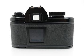 Nikon EM with Non-Ai NIKKOR-Q.C Auto 135mm F2.8 Single lens, TV, Hi-fi & Vidéo