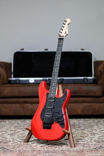 Charvel Pro-Mod So-Cal HSS FR 2022 | Ferrari Red, Muziek en Instrumenten, Verzenden, Nieuw