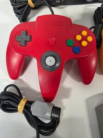 Nintendo - Nintendo 64 - N64 & 4 Controllers & 10 Game, Games en Spelcomputers, Nieuw