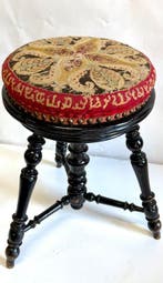 Tabouret - Siège de piano de fin du XIXe siècle, « Petit, Antiquités & Art