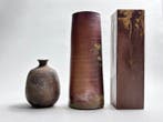 Vase - Grès de Bizen (céramique), sceau en relief / toin -