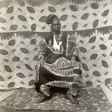 Studio Venavi - Noble du Togo - 1980, Antiquités & Art