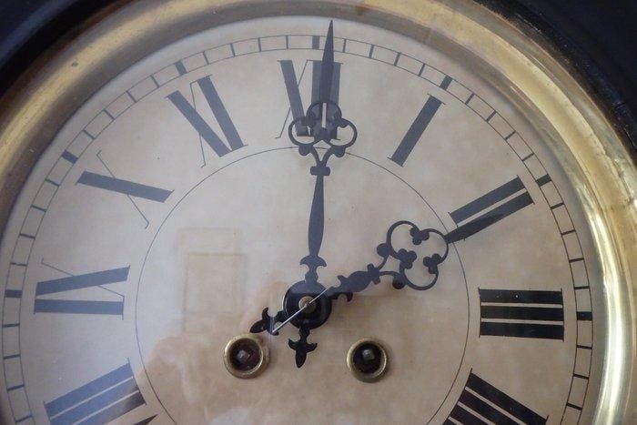 Schoolklok - Antiek eikenhout - 1850-1900, Antiek en Kunst, Antiek | Klokken