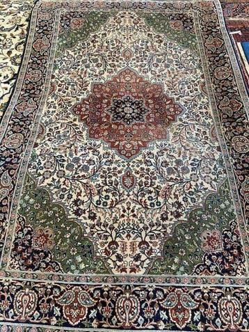 Tapis - 194 cm - 124 cm, Huis en Inrichting, Nieuw