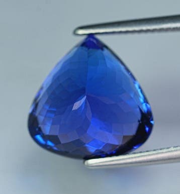 Violet, Bleu Tanzanite - 15.85 ct - Lotus Gemology, Nieuw
