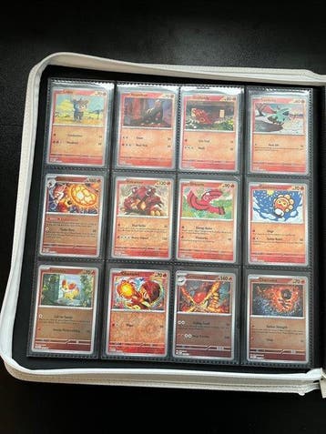 Pokémon - 250 Card - large and special reverse holo rare, Nieuw