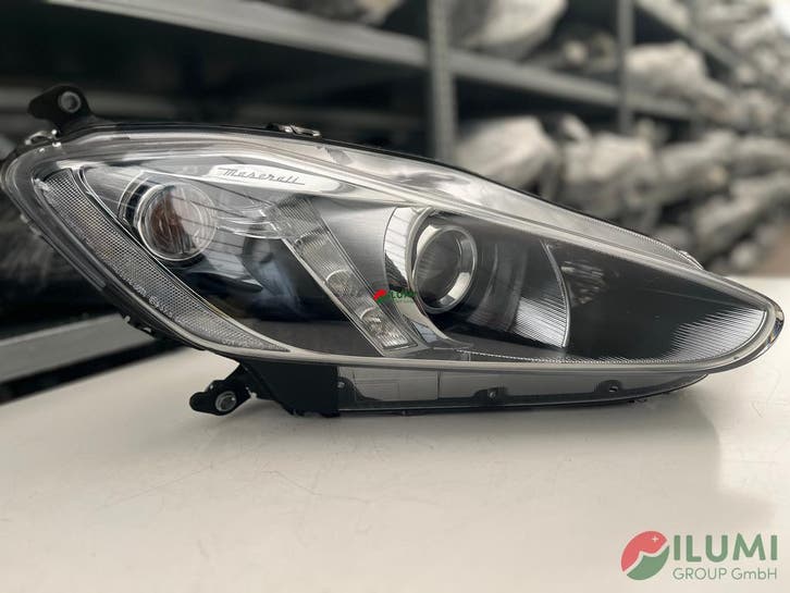 MASERATI GRANTURISMO LIFT XENON LED DROIT KPL 285743, Autos : Pièces & Accessoires, Éclairage, Envoi