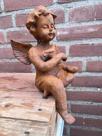 Decoratief ornament - Europa - Engelbeeld met vogel