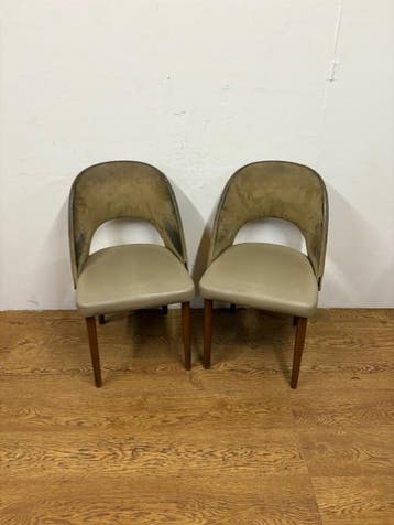 Set Horecastoelen, Ophalen