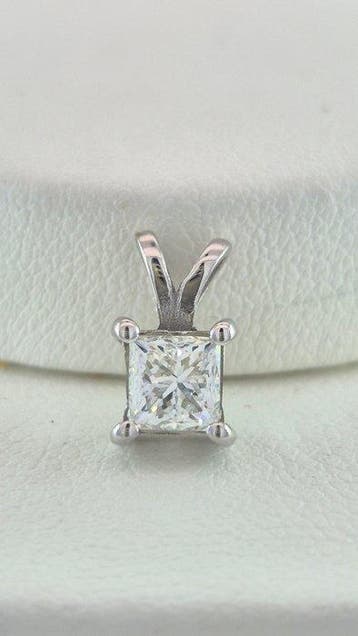 Pendentif - 14 carats Or blanc - 0.72ct. tw. Diamant