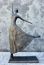 Beeldje - Dancing lady - Aluminium