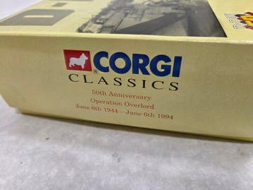Corgi 1:43 - Voiture miniature (4)