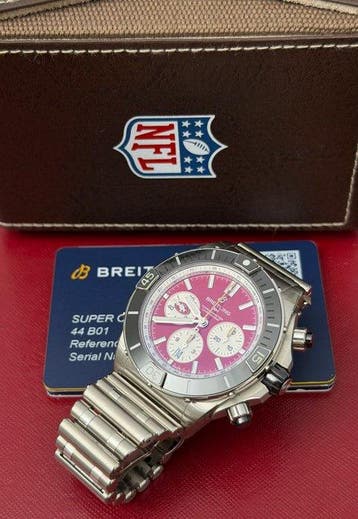 Breitling - Super Chronomat B01 NFL San Francisco -