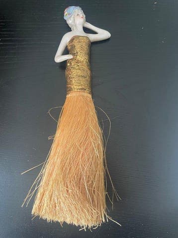 Beeldje - Pair of Art Deco Half-Doll Brushes – 1920s–1930s –, Antiek en Kunst