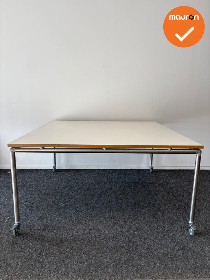 Ahrend - Move-it - verrijdbare vergadertafel 150x150, Zakelijke goederen, Kantoor en Winkelinrichting | Kantoormeubilair en Inrichting