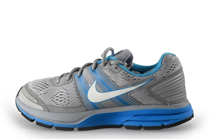 Nike Sportschoenen Jongens in maat 38½ Grijs, Kinderen en Baby's, Kinderkleding | Schoenen en Sokken, Jongen of Meisje, Zo goed als nieuw