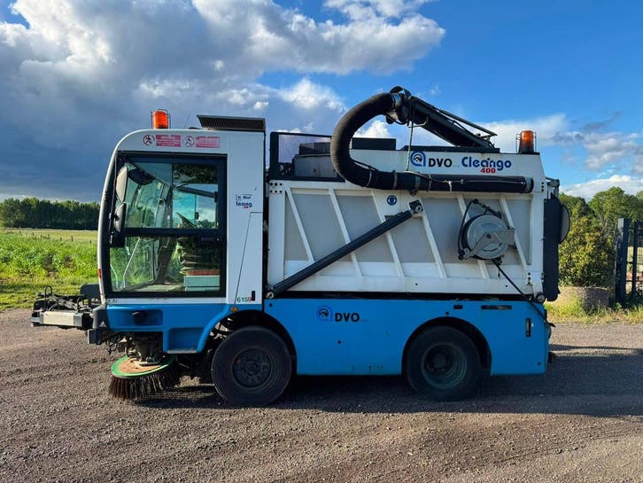 Veiling: Veeg/Zuigmachine Schmidt Cleango 400 Diesel 110kW 2, Zakelijke goederen, Machines en Bouw | Onderhoud en Reiniging, Ophalen