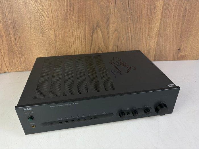 NAD - C-320 Solid state versterker, TV, Hi-fi & Vidéo, Radios