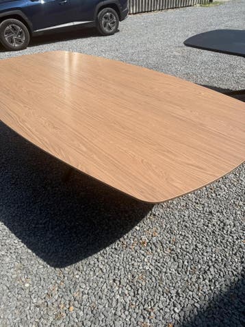 Wellington eettafel, kleur hazel (nieuw, outlet)