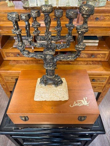 Salvador Dali (1904-1989) - Sculpture, Menorah - 36 cm -