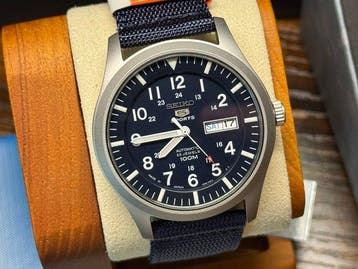 Seiko - 5 Sports Automatic Field date JDM - Zonder