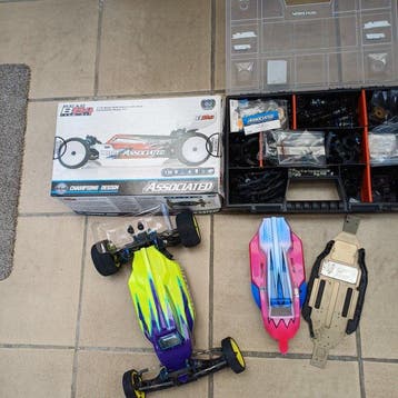 1:10 - Voiture miniature - Team Associated B6.4, Nieuw