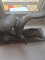 J Loriot - Sculpture, La mouette - 36 cm - Régule, Marbre