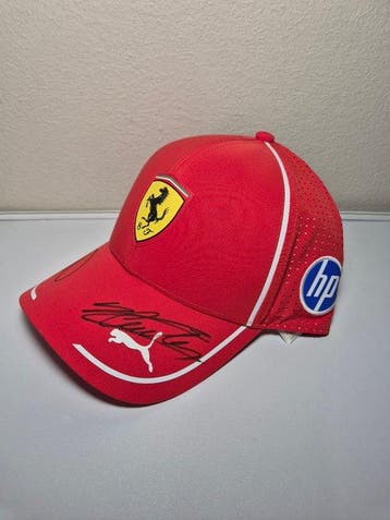 Ferrari - EXCLUSIVE PRO ATHLETE - Lewis Hamilton & Charles