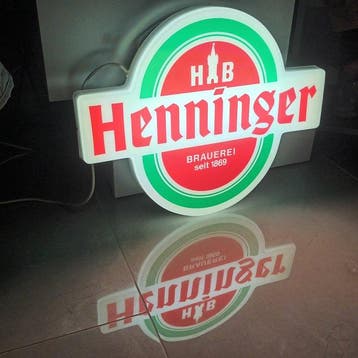 Serenari insegne luminose - enseigne néon Henninger -