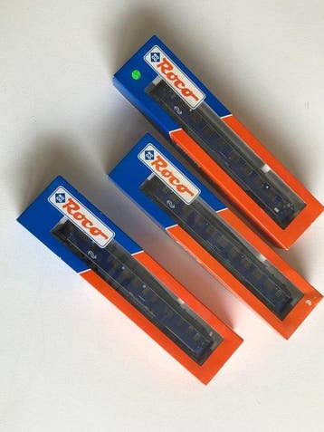 Roco H0 - 44243; 44244; 44297 - Wagon de passagers pour